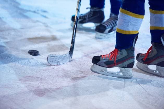 Ice hockey, Eishockey players ice hockey sport players comptetition concpet (License=RF) 7789818 ,model released, Symbolfoto Copyright: xZoonar.com benisxarapovicx 7789818 ,model released, Symbolfoto ,property released