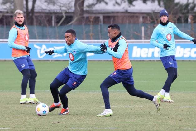 DEU, DFL, 2 FBL Hertha BSC, Training, 07 02 2024, Sportforum, Berlin, DEU, DFL, 2 FBL Hertha BSC, Training, im Bild Bradley Ibrahim Hertha BSC Berlin 23 , Bilal Hussein Hertha BSC Berlin 8 DFL regulations prohibit any use of Photographs as image sequences and or quasi video Foto Juergen Engler nordphoto GmbH nordphotoxGmbHx xEngler nph00076