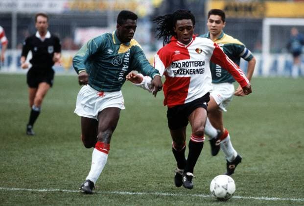 Onderwerp Subject: Feyenoord - Ajax (0-5) Semi final Amstel Cup Reklame: Club Team Country: Feyenoord Ajax Seizoen Season: 1992 1993 FOTO PHOTO: Ajax s Clarence SEEDORF (L) in duel with Feyenoord s Regi BLINKER (R) Trefwoorden Keywords: 04 $10 ±1105445347647 NLD Content not available for redistribution in The Netherlands directly or indirectly through any third parties. Copyright: xBSRxAgencyx (0-5) Semi final Amstel Cup Reklame: Club Team Country: Feyenoord Ajax Seizoen Season: 1992 1993 FOTO PHOTO: Ajax s Clarence SEEDORF (L) in duel with Feyenoord s Regi BLINKER (R) Trefwoorden Keywords: 04 $10 ±1105445347647 NLD Content not available for redistribution in The Netherlands directly or indirectly through any third parties. Copyright: xCorxMooijx xPUx xBSRxAgencyx 93100331A005127 EDITORIAL USE ONLY