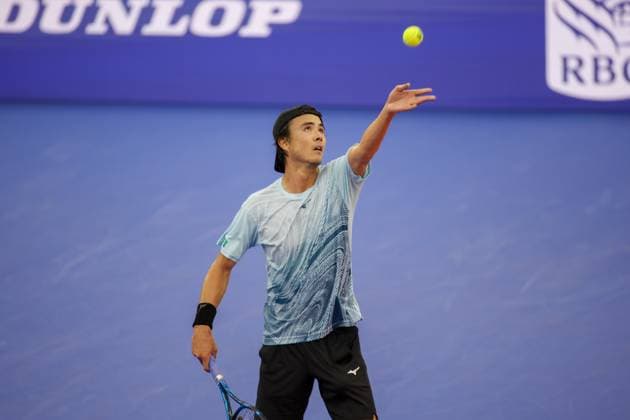 DALLAS, TX - FEBRUARY 07: Taro Daniel (JPN) serves during the Dallas Open on February 7, 2024 at Styslinger Altec Tennis Complex in Dallas, TX. (Photo by George Walker Icon Sportswire) TENNIS: FEB 07 Dallas Open EDITORIAL USE ONLY Icon24020775