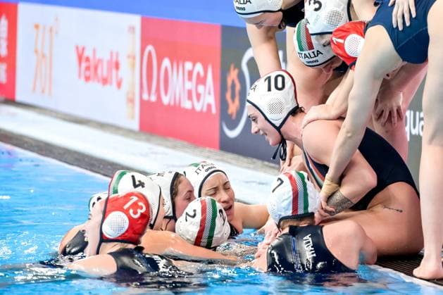 Athletes of team Italy during the Water polo, Wasserball women match between team Italy (white caps) and team Canada (blue caps) of the 21st World Aquatics Championships at the Aspire Dome in Doha (Qatar), February 8, 2024. GiorgioXScala
