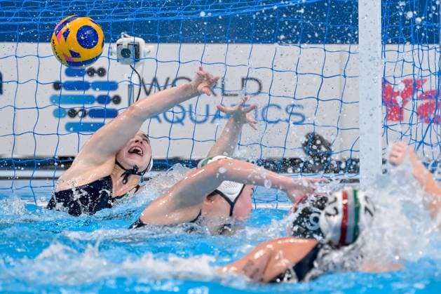 Caterina Banchelli of Italy during the Water polo, Wasserball women match between team Italy (white caps) and team Canada (blue caps) of the 21st World Aquatics Championships at the Aspire Dome in Doha (Qatar), February 8, 2024. GiorgioXScala