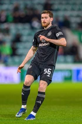 Hibernian v Celtic cinch Scottish Premiership 07 02 2024. Anthony Ralston of Celtic during the cinch Scottish Premiership match between Hibernian and Celtic at Easter Road Stadium, Edinburgh, Scotland on 7 February 2024. Edinburgh Easter Road Stadium City of Edinburgh Scotland Editorial use only , Copyright: xMalcolmxMackenziex PSI-18975-0104