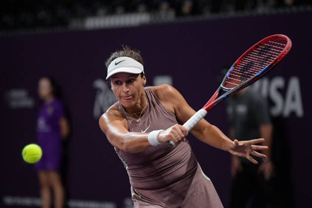 Sport Themen der Woche KW06 Sport Bilder des Tages Transylvania Open CLUJ-NAPOCA, ROU February 5-11 2024 Hard, Courtsol Tatjana Maria of Germany is in action during her match against Sara Errani of Italy in the round of 16 at the Transylvania Open, a WTA250 tournament, in BT Arena, Cluj-Napoca, on February 8, 2024. Cluj-Napoca Romania  Copyright: xFlaviuxBuboix originalFilename:buboi-notitle240208_nppC4.jpg