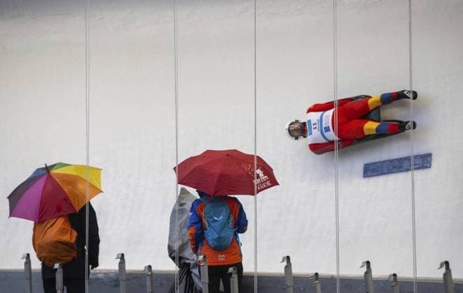 Bilder des Jahres 2024, Sport 02 Feburar Sport Themen der Woche KW06 Sport Bilder des Tages EBERSPÄCHER LUGE WORLD CUP 2023-2024 ** NUR FÜR REDAKTIONELLE ZWECKE ** EDITORIAL USE ONLY **<p>09 02 2024-Oberhof: EBERSPÄCHER Luge World Cup 2023 2024 Rennrodelbahn Oberhof Nationscup Herren im Foto: Eduard-Mihai Craciun 11 (ROU) ( Deutschland Thueringen Oberhof Copyright: SaschaxFromm *** EBERSPÄCHER LUGE WORLD CUP 2023 2024 FOR EDITORIAL PURPOSES ONLY EDITORIAL USE ONLY p 09 02 2024 Oberhof EBERSPÄCHER Luge World Cup 2023 2024 Luge track Oberhof Nationscup Men in photo Eduard Mihai Craciun 11 ROU Germany Thuringia Oberhof Copyright SaschaxFromm Copyright: SaschaxFromm doc7u2f45tssm9wln8ojbp ,EDITORIAL USE ONLY