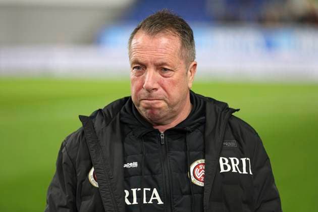 09 02 2024, xavx, Soccer 2 Bundesliga, SV Wehen Wiesbaden 1 FC Nürnberg emspor, v l Coach Markus Kauczinski SV Wehen Wiesbaden DFL DFB REGULATIONS PROHIBIT ANY USE OF PHOTOGRAPHS as IMAGE SEQUENCES and or QUASI VIDEO Wiesbaden
