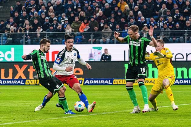 Goal for 1 3 Louis Schaub Hannover 96, 11 GER, Hamburger SV vs Hannover 96, Football, 2 Bundesliga, Matchday 21, Season 2023 2024, 09 02 2024 DFL REGULATES PROHIBIT ANY USE OF PHOTOGRAPHS AS IMAGE SEQUENCES AND OR QUASI VIDEO GER, Hamburger SV vs Hannover 96, Football, 2 Bundesliga, Matchday 21, Season 2023 2024, 09 02 2024 Hamburg Copyright: xEibner-Pressefoto MarcelxvonxFehrnx EP_MFN