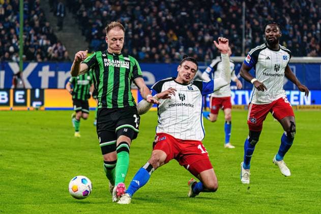 Havard Nielsen Hannover 96, 16 , Guilherme Ramos Hamburger SV, 13 GER, Hamburger SV vs Hannover 96, Football, 2 Bundesliga, Matchday 21, Season 2023 2024, 09 02 2024 DFL REGULATIONS PROHIBIT ANY USE OF PHOTOGRAPHS AS IMAGE SEQUENCES AND OR QUASI VIDEO GER, Hamburger SV vs Hannover 96, Football, 2 Bundesliga, Matchday 21, Season 2023 2024, 09 02 2024 Hamburg Copyright: xEibner-Pressefoto MarcelxvonxFehrnx EP_MFN