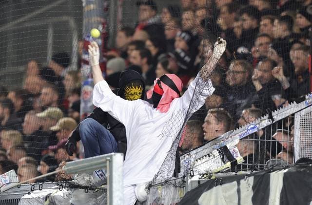 09 02 2024 Soccer Season 2023 2024 2 Soccer Bundesliga 21 Matchday SV Wehen Wiesbaden 1 FC Nürnberg FCN Club Sportfoto Zink DaMa xdaxmax DFL regulations prohibit any use of photographs as image sequences and or quasi video only for editorial use Symbolbild Symbolfoto Feature Impression Clubfan Clubfans FCN Fans Fans with protest against the DFL Investors Fans protest throwing tennis balls and color bags onto the pitch