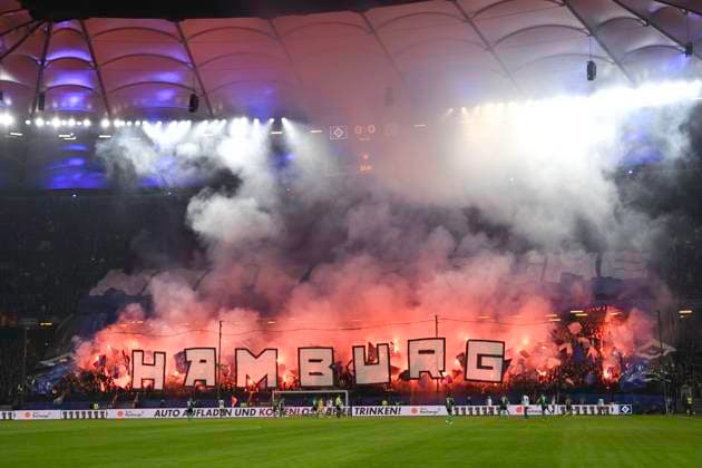 GER 2 FBL,, Hamburger SV vs Hannover 96 09 02 2024, Volksparkstadion, Hamburg, GER 2 FBL, Hamburger SV vs Hannover 96 in the picture Feature the fans of HSV send pyrotechnics before the start of the match nordphotoxGmbH xWitke nph00002