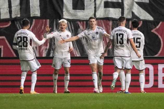 1 FC Nuernberg celebrates the goal to 1 1, GER, SV Wehen Wiesbaden vs 1 FC Nuernberg, Football, 2 Bundesliga, Matchday 21, Season 2023 2024, 09 02 2024 DFL REGULATIONS PROHIBIT ANY USE OF PHOTOGRAPHS AS IMAGE SEQUENCES AND OR QUASI VIDEO GER, SV Wehen Wiesbaden vs 1 FC Nuernberg, Football, 2 Bundesliga, Matchday 21, Season 2023 2024, 09 02 2024 Wiesbaden Copyright: xEibner-Pressefoto FlorianxWieganx EP_FWD