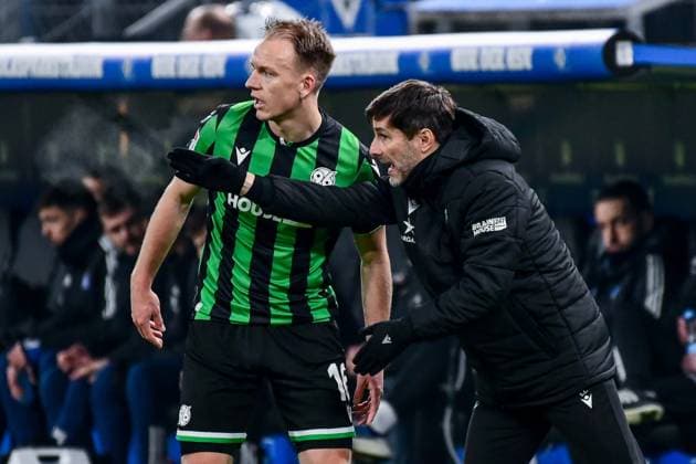 16 Havard Nielsen Stefan Leitl Coach Hannover Germany , Hamburg , Volksparkstadion , Football , Bundesliga , 2 Soccer Bundesliga , Hamburger SV Hannover 96