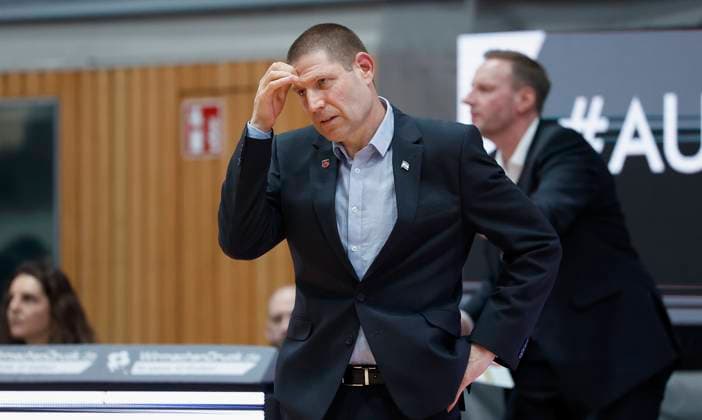 Head Coach Oren Amiel Bamberg Baskets 09 02 2024, Basketball, BBL, Wuerzburg Baskets Bamberg Baskets, GER, Wuerzburg, tectake Arena Copyright: HMBxMedia xHeikoxBecker