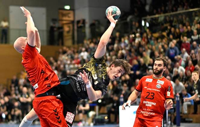 9 2 2024, Dresdens Oliver Seidler successful against Hamms defense, Handball, 2 Bundesliga, HC Elbflorenz Dresden ASV Hamm Westfalen, c Dresden Germany