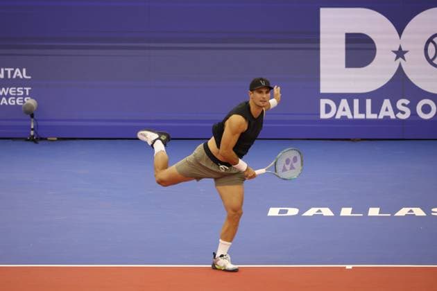 DALLAS, TX - FEBRUARY 09: Marcos Giron (USA) serves during the Dallas Open on February 9, 2024 at Styslinger Altec Tennis Complex in Dallas, TX. (Photo by George Walker Icon Sportswire) TENNIS: FEB 09 Dallas Open EDITORIAL USE ONLY Icon24020940