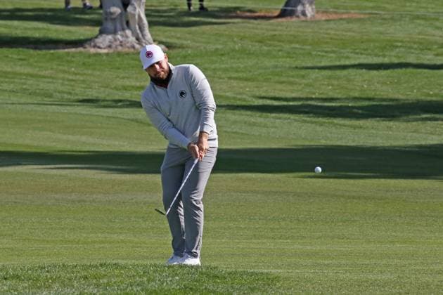 LAS VEGAS, NV - FEBRUARY 09: Tyrrell Hatton of Legion XIII GC with a chip shot during the LIV Golf League tournament on February 09, 2024 at the Las Vegas Country Club in Las Vegas, NV. (Photo by Matthew Bolt Icon Sportswire) GOLF: FEB 09 LIV Golf League Las Vegas EDITORIAL USE ONLY Icon240209192371