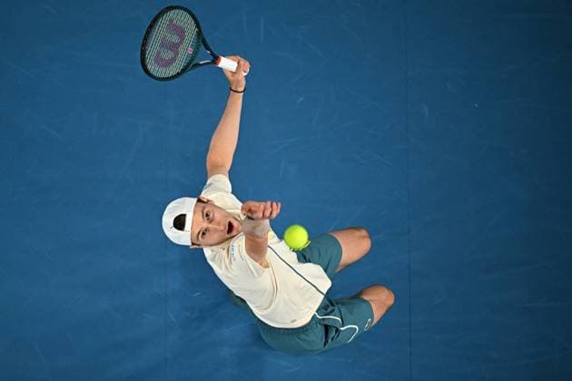 Open 13 Provence - Marseille Ugo Humbert (FRA) during his quarter final round match at the Open 13 Provence in Marseille, on February, 9, 2024. Photo by Corinne Dubreuil ABACAPRESS.COM Marseille France  Copyright: xDubreuilxCorinne ABACAx