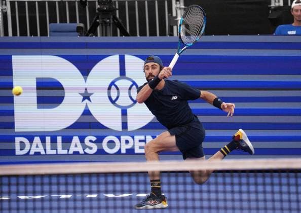 February 10, 2024, Dallas, Texas, United States: February 10, 2024, Dallas, Texas, United States: Jordan Thompson (AUS) hits a forehand in men s doubles quarter final match during the Dallas Open at the Styslinger ALTEC Tennis Center on the campus of Southern Methodist University. on February 10, 2024 in Dallas, Texas, United States. Dallas United States - ZUMAe321 20240210_zsa_e321_002 Copyright: xJavierxVicenciox xEyepixxGroupx