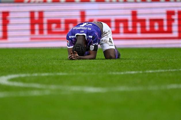 2 Bundesliga VfL Osnabrück FC Hansa Rostock on 11 02 2024 at the Bremer Brücke in Osnabrück Maxwell Gyamfi Osnabrueck dissatisfied, disappointed, disappointed, dejected MT