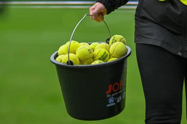 2 Bundesliga VfL Osnabrück FC Hansa Rostock on 11 02 2024 at the Bremer Brücke in Osnabrück A bucket full of tennis balls MT