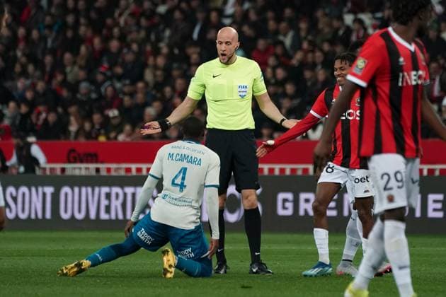 Eric Wattellier (arbitre) - Mohamed Camara (AS Monaco) FOOTBALL : OGC Nice vs AS Monaco - Ligue 1 Uber Eats - Nice - 11 02 2024 NorbertScanella Panoramic 