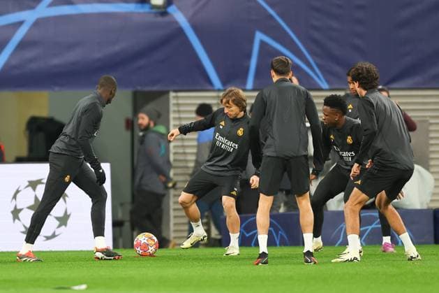 Final training Real Madrid UEFA Champions League Leipzig, 12 02 2024, Red Bull Arena, Football, Men, Season 2023 2024, UEFA Champions League, Round of 16, Final training Real Madrid , In the picture Warm-up Real Madrid ,