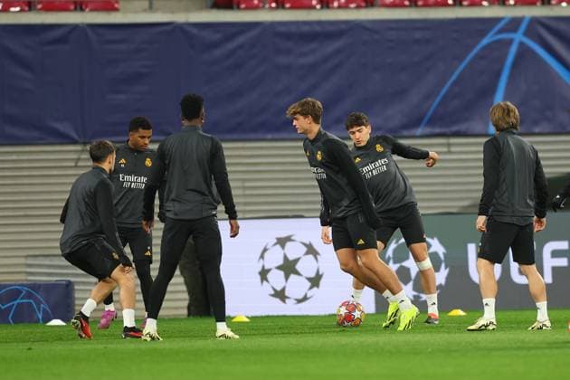 Final training Real Madrid UEFA Champions League Leipzig, 12 02 2024, Red Bull Arena, Football, Men, Season 2023 2024, UEFA Champions League, Round of 16, Final training Real Madrid , In the picture Warm-up Real Madrid ,