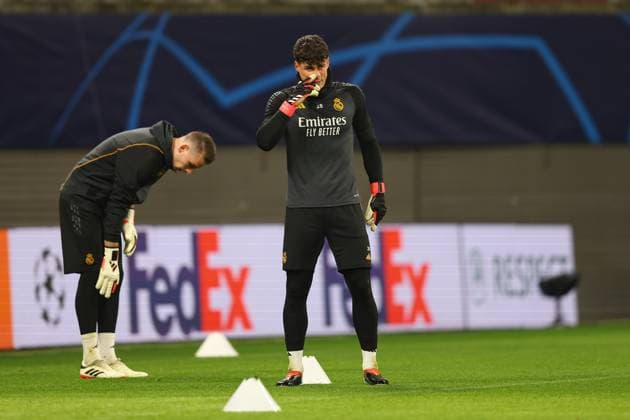 Final training Real Madrid UEFA Champions League Leipzig, 12 02 2024, Red Bull Arena, Football, Men, Season 2023 2024, UEFA Champions League, Round of 16, Final training Real Madrid , In the picture warm-up Real Madrid, Goalkeeper Kepa Arrizabalaga 25, Real ,