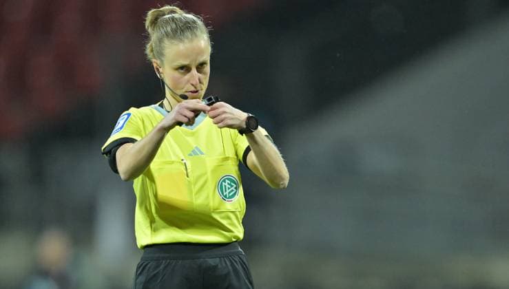 12 02 2024 Soccer Season 2023 2024 1 Womens Soccer Bundesliga 13 Matchday 1 FC Nuremberg FCN Club Bayern 04 Leverkusen Sportfoto Zink xwoxzix Davina Lutz Referee in