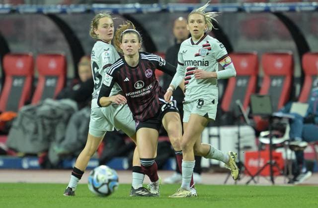 12 02 2024 Soccer Season 2023 2024 1 Women Soccer Bundesliga 13 Matchday 1 FC Nürnberg FCN Club Bayer 04 Leverkusen Sportfoto Zink xwoxzix Nele Bauereisen 23, 1 FC Nürnberg FCN vs Sofie Zdebel 16, Bayer Leverkusen Elisa Senß Senss 6, Bayer Leverkusen