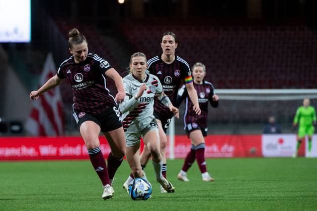 Jessica May FC Nuernberg, 06 in duel with Elisa Senß Bayer 04 Leverkusen, 06 , GER, FC Nuernberg vs Bayer 04 Leverkusen, Fußball Google Pixel Frauen Bundesliga, 13 Spieltag, Saison 2023 2024, 12 02 2024 DFB regulations prohibit any use of photographs as image sequences and or quasi video GER, FC Nuernberg vs Bayer 04 Leverkusen, Fussball Google Pixel Frauen Bundesliga, 13 Spieltag, Saison 2023 2024, 12 02 2024 Nuernberg Copyright: xEibner-Pressefoto Memmlerx EP_MMR