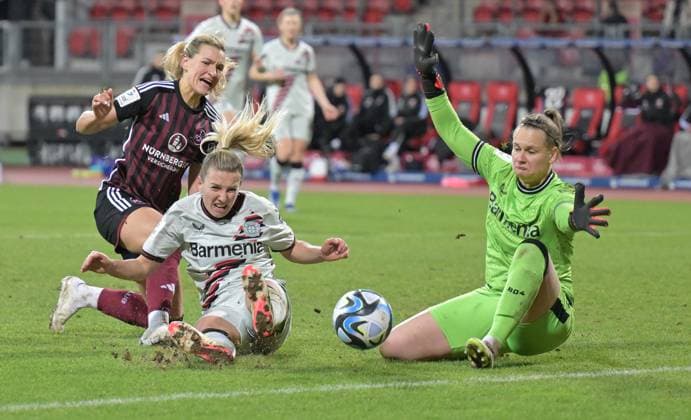 12 02 2024 Soccer Season 2023 2024 1 Womens Soccer Bundesliga 13 Matchday 1 FC Nürnberg FCN Club Bayer 04 Leverkusen Sportfoto Zink xwoxzix Medina Desic 30, 1 FC Nürnberg FCN Melissa Friedrich 3, Bayer Leverkusen Friederike Repohl 27, Bayer Leverkusen
