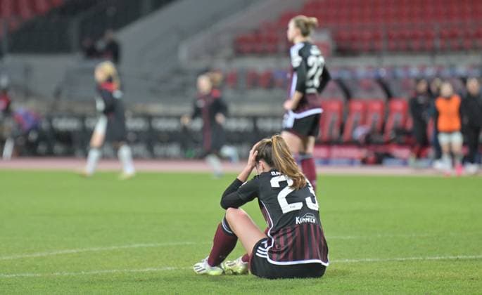 12 02 2024 Soccer Season 2023 2024 1 Womens Soccer Bundesliga 13 Matchday 1 FC Nuremberg FCN Club Bayer 04 Leverkusen Sportfoto Zink xwoxzix Nele Bauereisen 23, 1 FC Nuremberg FCN disappointed Disappointment after the end of the match