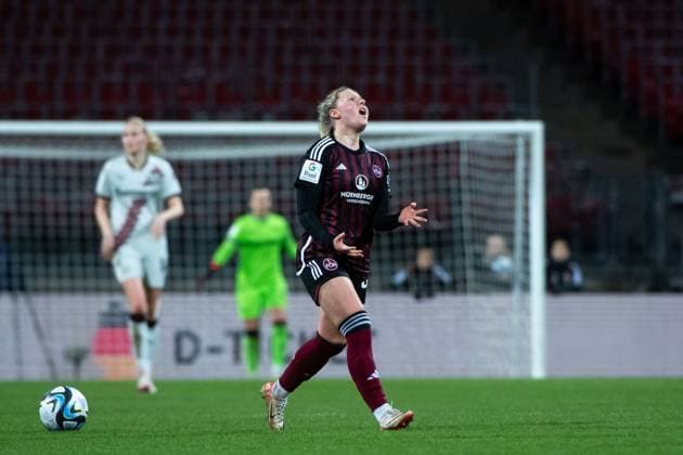 Selma Magnusdottir FC Nuernberg, 37 aergert sich, GER, FC Nuernberg vs Bayer 04 Leverkusen, Fußball Google Pixel Frauen Bundesliga, 13 Spieltag, Saison 2023 2024, 12 02 2024 DFB regulations prohibit any use of photographs as image sequences and or quasi video GER, FC Nuernberg vs Bayer 04 Leverkusen, Fussball Google Pixel Frauen Bundesliga, 13 Spieltag, Saison 2023 2024, 12 02 2024 Nuernberg Copyright: xEibner-Pressefoto Memmlerx EP_MMR