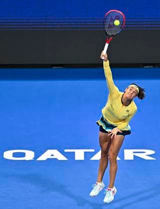 Qatar TotalEnergies Open - Day 2 Caroline Garcia of France is in action during her first-round match against Naomi Osaka of Japan at the WTA, Tennis Damen 1000-Qatar TotalEnergies Open tennis tournament at the Khalifa International Tennis Complex in Doha, Qatar, on February 12, 2024. DOHA Qatar  Copyright: xNoushadxThekkayilx originalFilename:varittyakkal-qatartot240212_nptBX.jpg