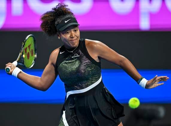 Sport Themen der Woche KW07 Qatar TotalEnergies Open - Day 2 Naomi Osaka of Japan is playing in her first-round match against Caroline Garcia of France at the WTA, Tennis Damen 1000-Qatar TotalEnergies Open tennis tournament at the Khalifa International Tennis Complex in Doha, Qatar, on February 12, 2024. DOHA Qatar  Copyright: xNoushadxThekkayilx originalFilename:varittyakkal-qatartot240212_npgkJ.jpg