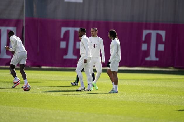 , final training session before the Champions League match, round of 16 first leg against Lazio Rome, 2023 2024 season at Saebener Strasse 13 02 2024 DFB regulations prohibit any use of photographs as image sequences and or quasi video Muenchen Bayern Germany Copyright: xkolbert-press UlrichxGamelx