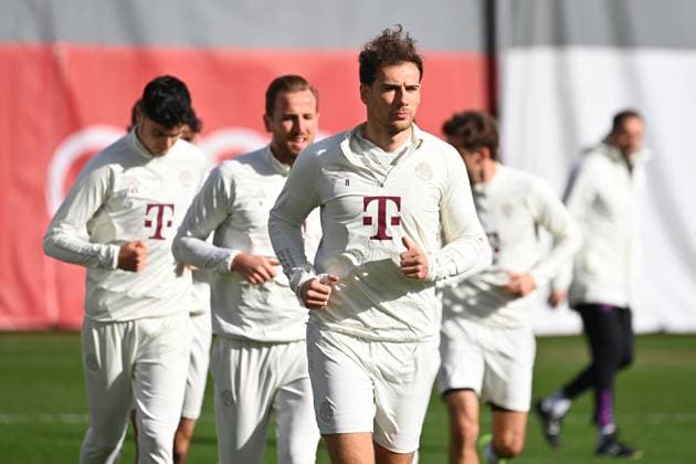 Leon GORETZKA Bayern Muenchen , hi Harry KANE Bayern Muenchen , Aleksandar PAVLOVIC Bayern Muenchen Football Champions League Round of 16 Lazio Rome FC Bayern Muenchen FINAL TRAINING on 13 02 2024,