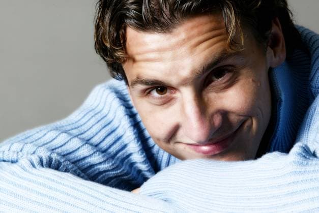 Onderwerp Subject: Zlatan Ibrahimovic studiophoto Reklame: Club Team Country: Ajax Sweden Seizoen Season: 2002 2003 FOTO PHOTO: Ajax s and Sweden s Zlatan IBRAHIMOVIC Trefwoorden Keywords: studiofoto Zweden L C 02 07 12 %15,0 $99 ± AMSTERDAM NLD Content not available for redistribution in The Netherlands directly or indirectly through any third parties. Copyright: xBSRxAgencyx Sweden Seizoen Season: 2002 2003 FOTO PHOTO: Ajax s and Sweden s Zlatan IBRAHIMOVIC Trefwoorden Keywords: studiofoto Zweden L C 02 07 12 %15,0 $99 ± AMSTERDAM NLD Content not available for redistribution in The Netherlands directly or indirectly through any third parties. Copyright: xPICSxUNITEDx 022210409 EDITORIAL USE ONLY