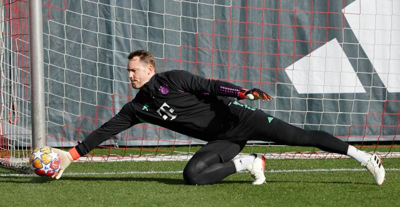13 02 2024, FC Bayern Training, Saebenerstrasse Muenchen, Fußball Sport, im Bild Manuel Neuer FC Bayern Muenchen Nur für journalistische Zwecke Only for editorial use DFL regulations prohibit any use of photographs as image sequences and or quasi video