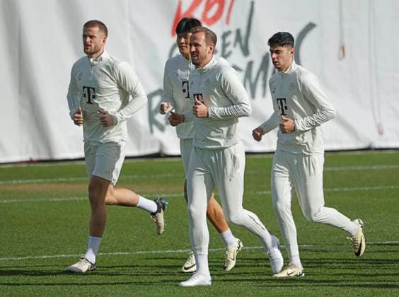13 02 2024, FC Bayern Training, Saebenerstrasse Muenchen, Fußball Sport, im Bild Eric Dier FC Bayern Munechen , Min Jae Kim FC Bayern Muenchen , Harry Kane FC Bayern Muenchen , Aleksandar Pavlovic FC Bayern Muenchen Nur für journalistische Zwecke Only for editorial use DFL regulations prohibit any use of photographs as image sequences and or quasi video