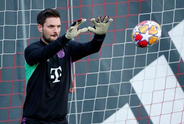 13 02 2024, FC Bayern Training, Saebenerstrasse Muenchen, Fußball Sport, im Bild Sven Ulreich FC Bayern Muenchen Nur für journalistische Zwecke Only for editorial use DFL regulations prohibit any use of photographs as image sequences and or quasi video