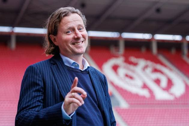 Presentation of BO HENRIKSEN as new head coach of 1 FSV Mainz 05, Mainz, 13 02 2024 Bo Henriksen 1 FSV Mainz 05, head coach in the MEWA Arena with raised finger laughing Press conference, Presentation of BO HENRIKSEN as new head coach of 1 FSV Mainz 05, MEWA Arena Mainz, 13 02 2024 Copyright: xBEAUTIFULxSPORTS Hahnex