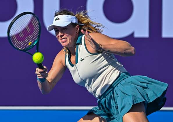 Qatar TotalEnergies Open - Day 3 Anastasia Pavlyuchenkova is playing in her second-round match against Marta Kostyuk of Ukraine at the WTA, Tennis Damen 1000-Qatar TotalEnergies Open tennis tournament at the Khalifa International Tennis Complex in Doha, Qatar, on February 13, 2024. DOHA Qatar  Copyright: xNoushadxThekkayilx originalFilename:varittyakkal-qatartot240213_npCIl.jpg