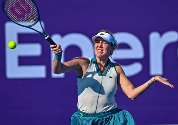 Qatar TotalEnergies Open - Day 3 Anastasia Pavlyuchenkova is playing in her second-round match against Marta Kostyuk of Ukraine at the WTA, Tennis Damen 1000-Qatar TotalEnergies Open tennis tournament at the Khalifa International Tennis Complex in Doha, Qatar, on February 13, 2024. DOHA Qatar  Copyright: xNoushadxThekkayilx originalFilename:varittyakkal-qatartot240213_npGpK.jpg