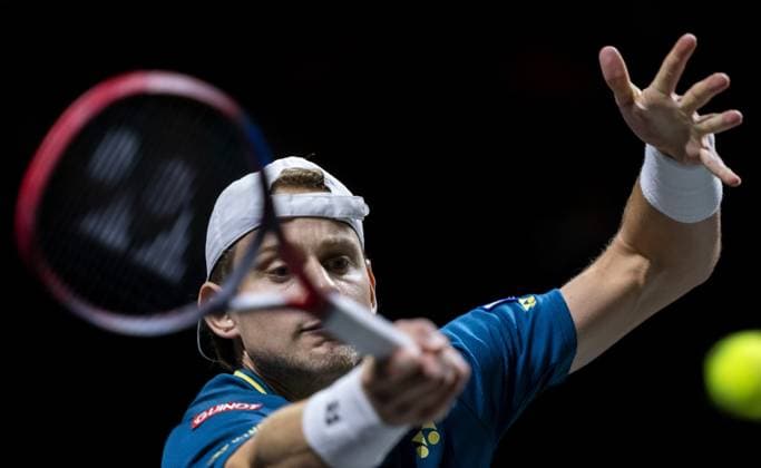 ROTTERDAM - Zizou Bergs of Belgium in action against Andrey Rublev of Russia during the second day of the ABN AMRO Open tennis tournament in Ahoy. ANP SANDER KONING ABN AMRO Open 2024 xVIxANPxSportx xxANPxIVx 491040057 originalFilename: 491040057.jpg