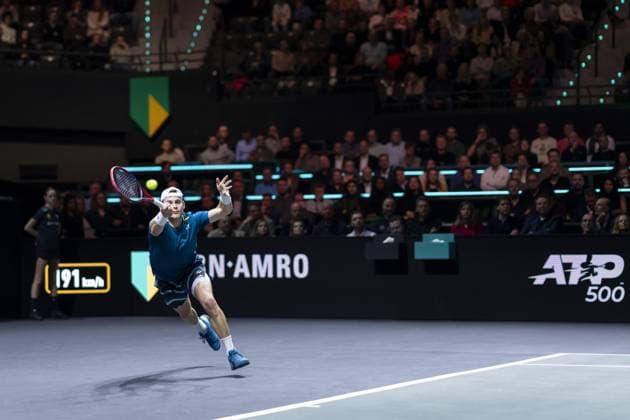 ROTTERDAM - Zizou Bergs of Belgium in action against Andrey Rublev of Russia during the second day of the ABN AMRO Open tennis tournament in Ahoy. ANP SANDER KONING ABN AMRO Open 2024 xVIxANPxSportx xxANPxIVx 491041266 originalFilename: 491041266.jpg