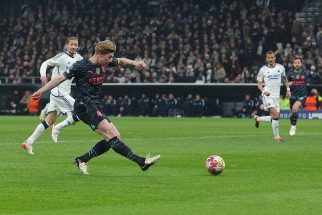 Copenhagen, Denmark, 13th February 2024. Kevin De Bruyne of Manchester City scores the opening goal during the UEFA Champions League match at Telia Parken, Copenhagen. Picture credit should read: Paul Terry Sportimage EDITORIAL USE ONLY. No use with unauthorised audio, video, data, fixture lists, club league logos or live services. Online in-match use limited to 120 images, no video emulation. No use in betting, games or single club league player publications. SPI-2935-0009