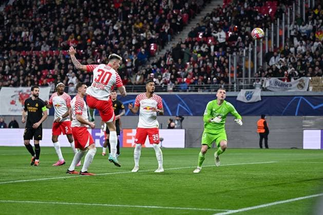 13 02 2024, Football, UCL, UEFA Champions League, Round of 16, Season 2023 2024, RB Leipzig Real Madrid, Goal chance Benjamin Sesko RB Leipzig xRHR PHOTO TKx Copyright: TeresaxKroeger RHR-FOTOx RHR-FOTO TK