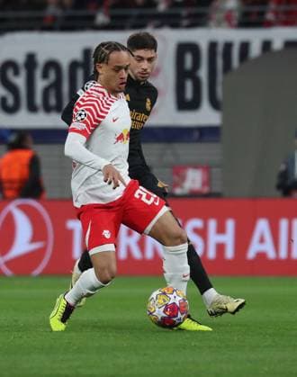 13 02 2024, xgox, Football UEFA Champions League 1 8 Final, RB Leipzig Real Madrid emspor, v l Xavi Simons RB Leipzig , Federico Valverde Real Madrid DFL DFB REGULATIONS PROHIBIT ANY USE OF PHOTOGRAPHS as IMAGE SEQUENCES and or QUASI VIDEO Leipzig